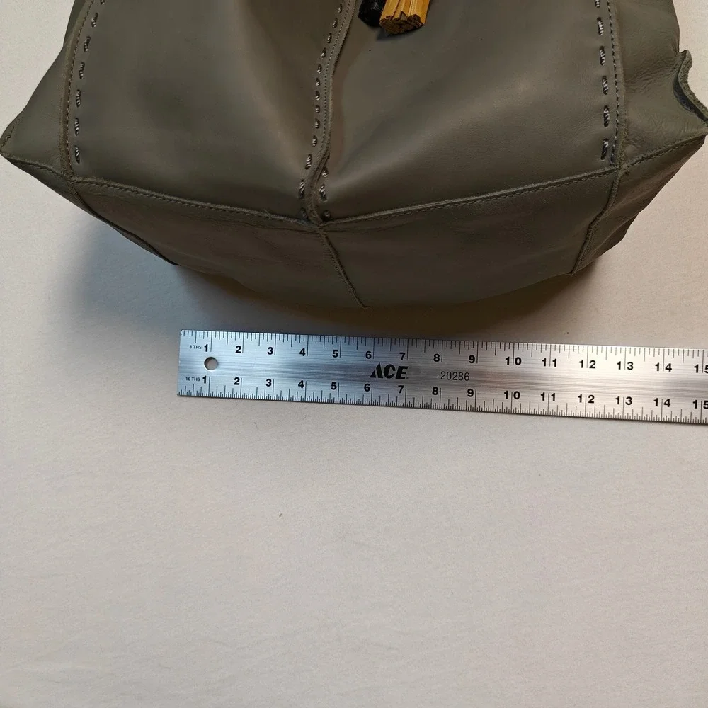 The Sak Grey Leather Tote Bag Whipstitch Hobo Shoulder Bag with Tassel Charm - Picture 3 of 8